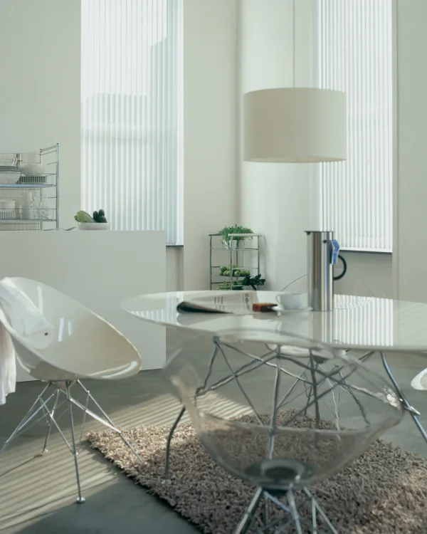 Witte lamellen in de eethoek