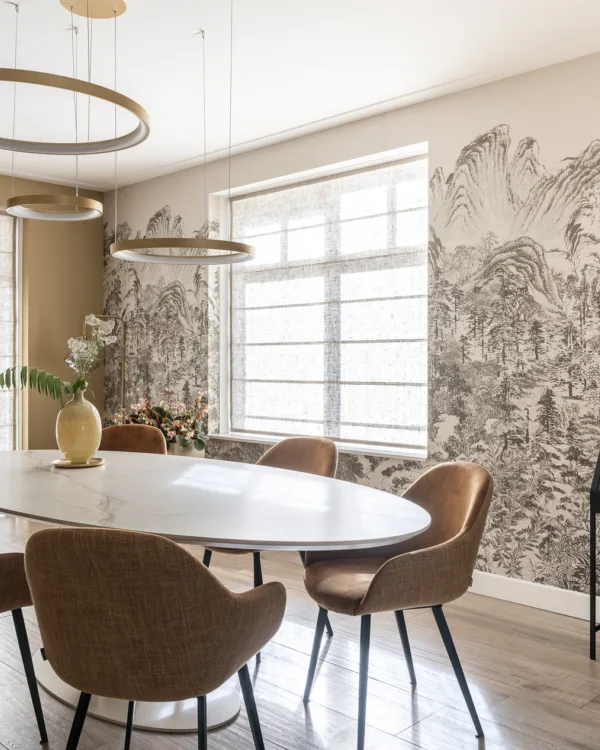 Warm kleurrijke eetkamer bij Aanhuis