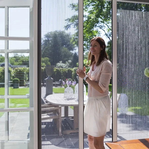 Unilux vliegenramen voor deuren voor in de zomer