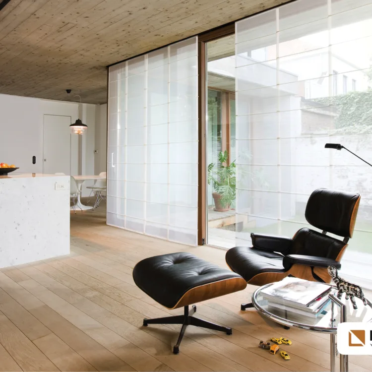 Paneelgordijn op maat in de kamer