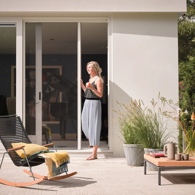 Vliegenramen voor schuifdeuren van Luxaflex®