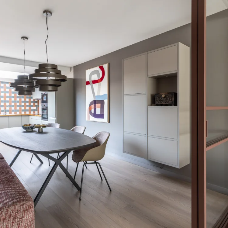 Roomdivider tussen de eetkamer en woonkamer