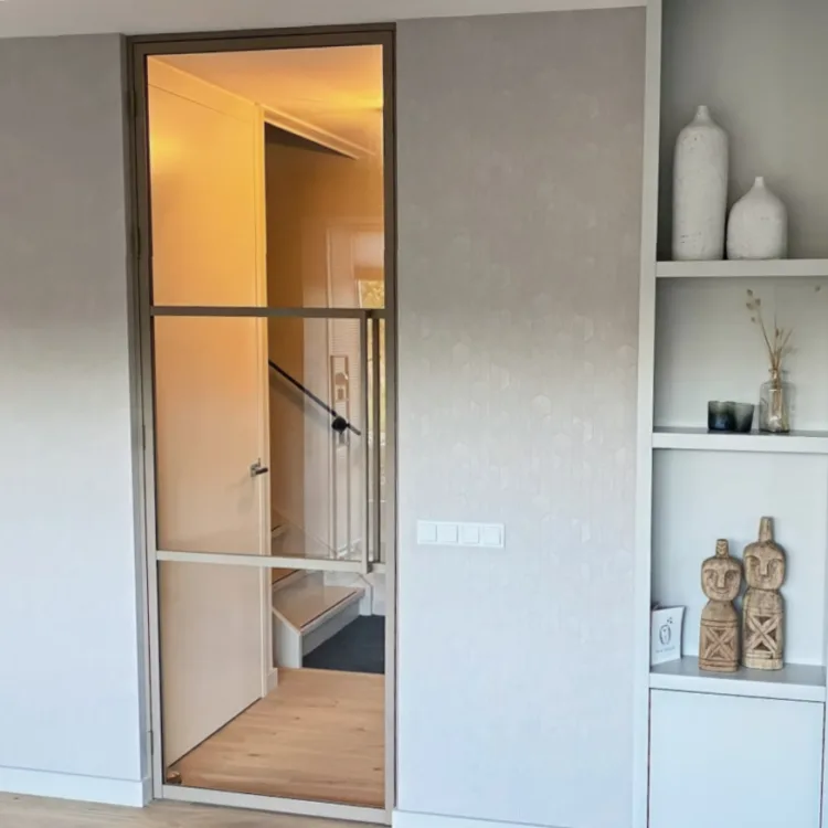 Gouden enkele SolidDoor metalen deur